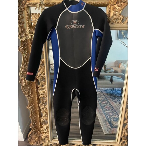 Execute Youth Full Surf Wetsuit 3/2mm sz XL